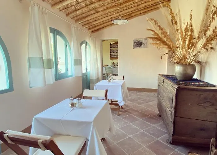 Panzió Su Strintu *